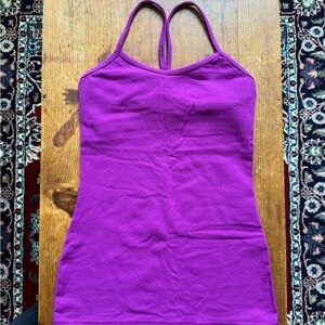 Lululemon Power Y tank size 4. No size tag otherwise excellent shape.